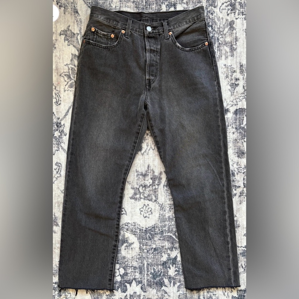 Levi's 501 Dark Wash Straight Leg Jeans Sz 28